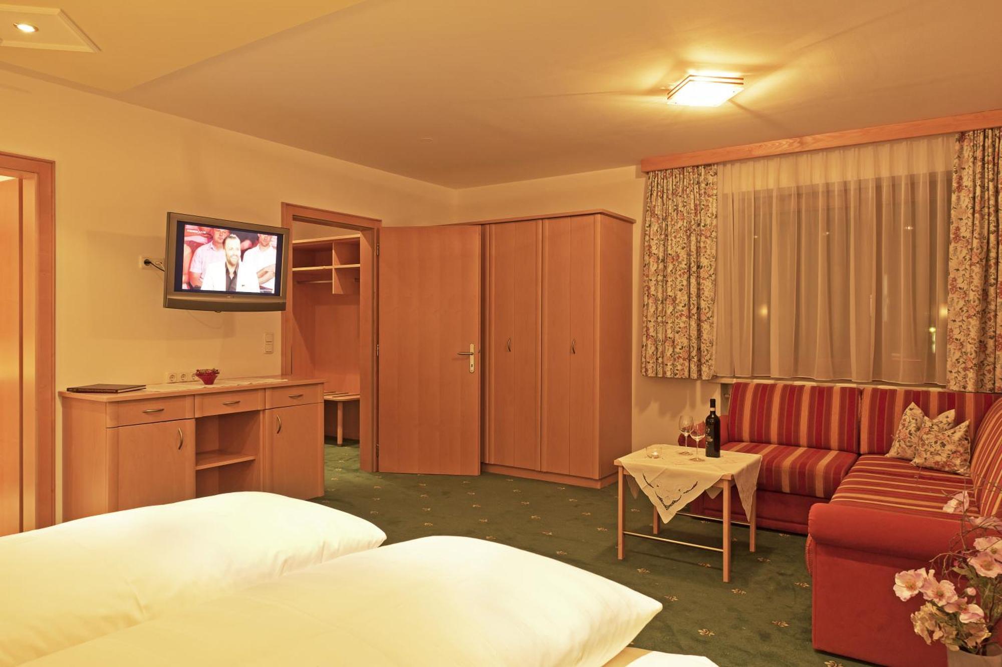 Hotel Angelika Sankt Anton am Arlberg Szoba fotó